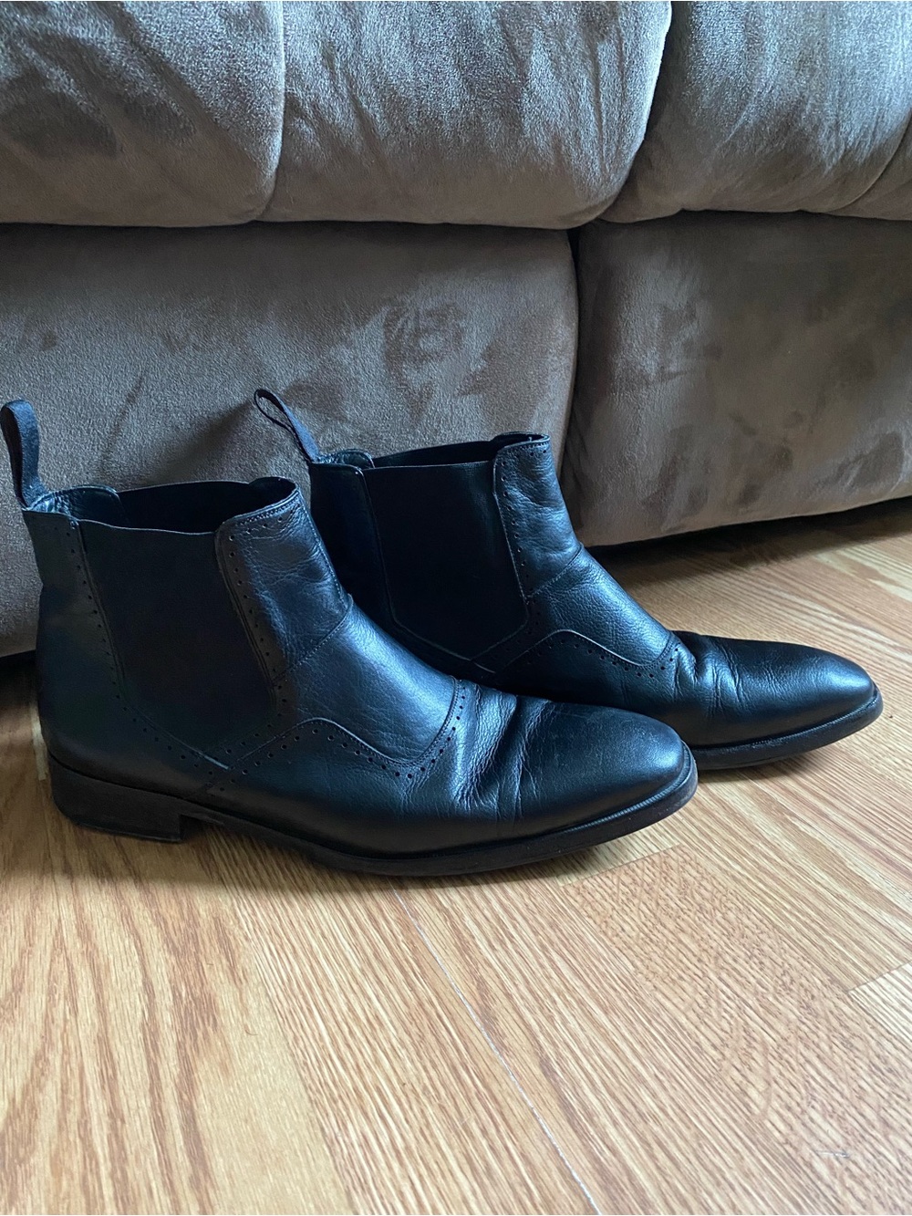 Men's Black Leather Chelsea Boots